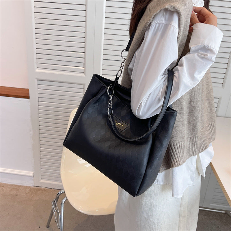 Chain Shoulder Bag