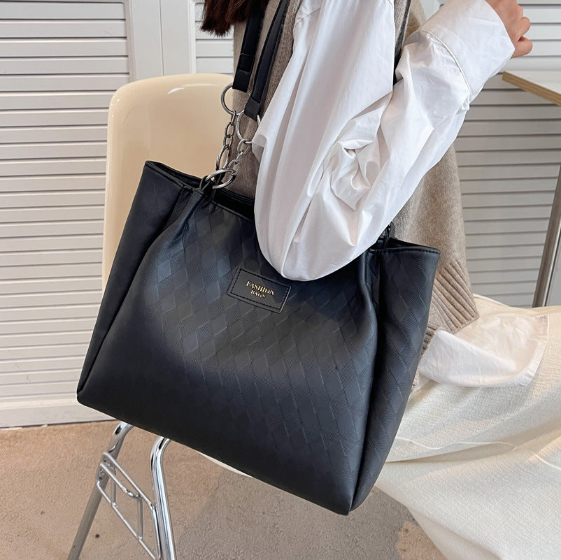 Chain Shoulder Bag